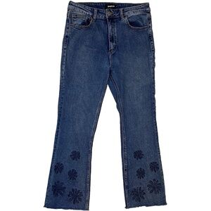 Desigual Flared Cropped Jeans Blue Floral Embroidered Size US 8 Distressed Hem